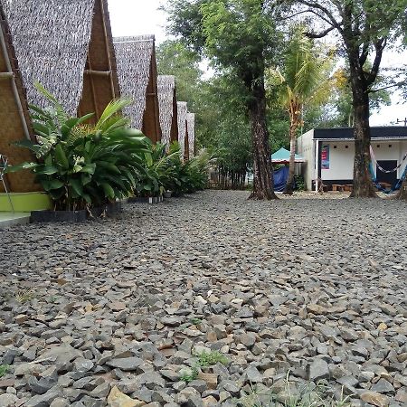 Bunar Tunggal Villa n Resto Anyer Bagian luar foto