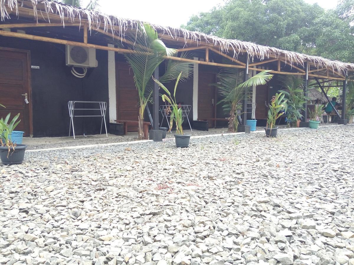 Bunar Tunggal Villa n Resto Anyer Bagian luar foto